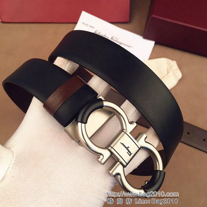 Ferragamo菲拉格慕 雙面進口頭層牛皮軟平紋 精鋼扣 復古風格 男士皮帶  xfp1176